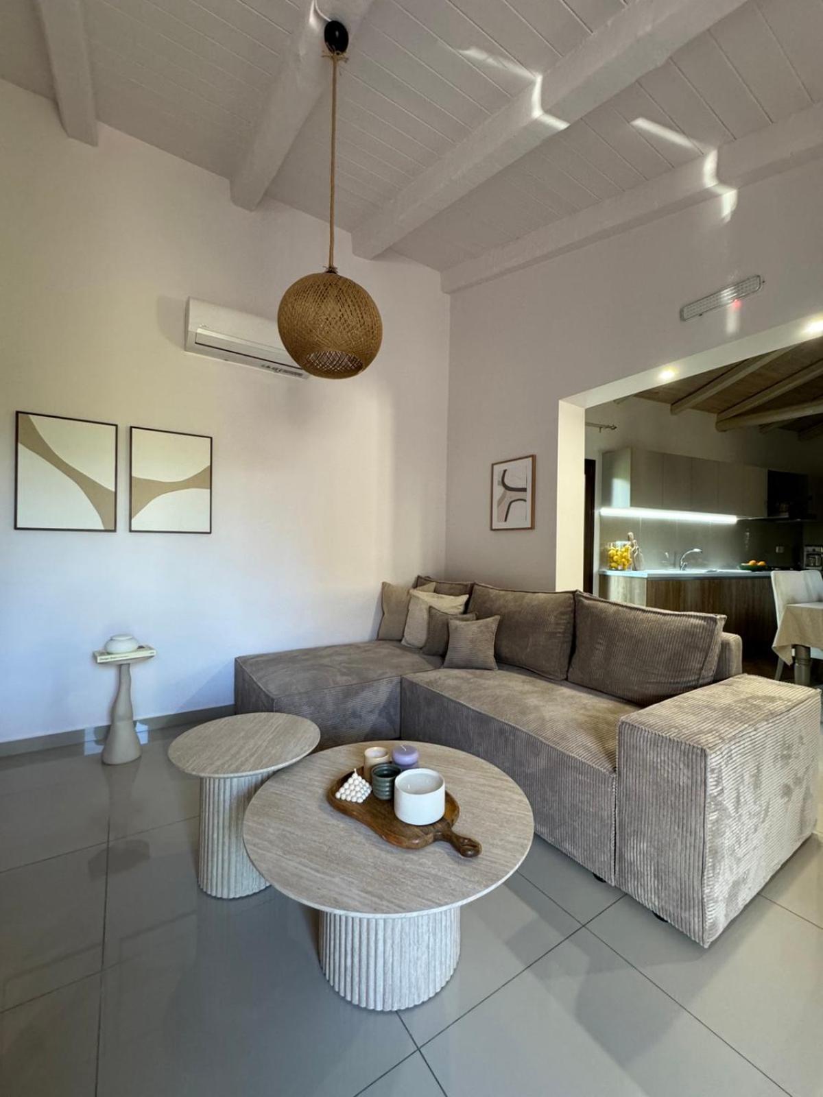 Villa Aspasia With Private Jacuzzi - Oasis Resort Kokkinos Pirgos Exteriér fotografie